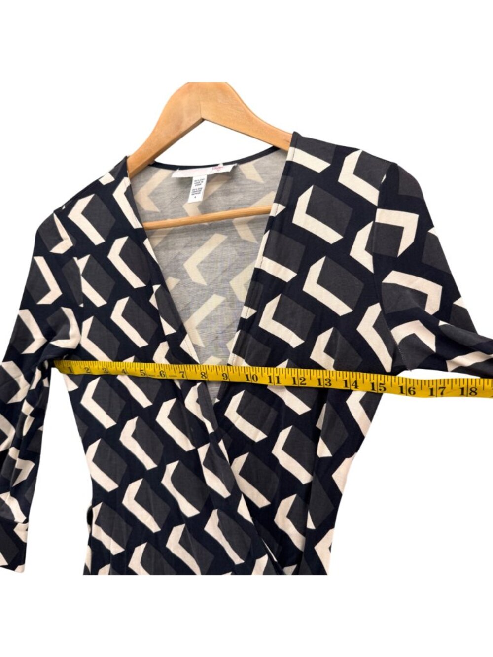 Diane Von Furstenberg Julian Wrap Dress Black White Silk 3/4 Sleeve Size 4 - Picture 9 of 11